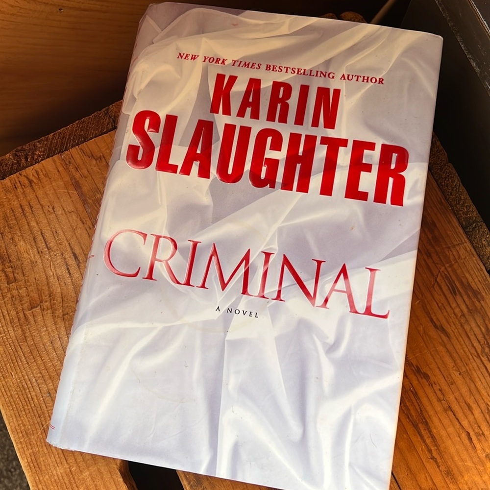 Karin Slaughter Criminal,  Hardcover Book